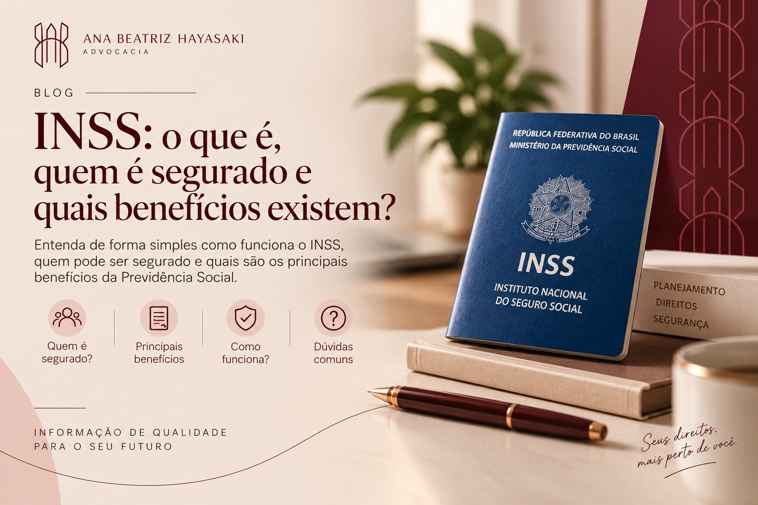 Carteira do INSS sobre livros de planejamento previdenciário